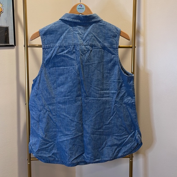 NWOT- Tommy Hilfiger buttons down Denim Top - Picture 6 of 7
